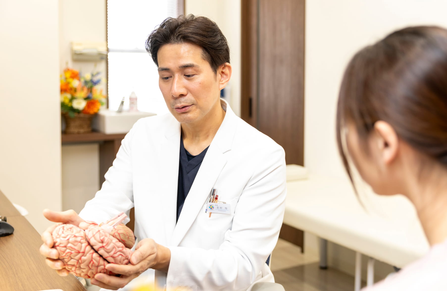 頭痛だけで終わらせない、全身を見渡す診察